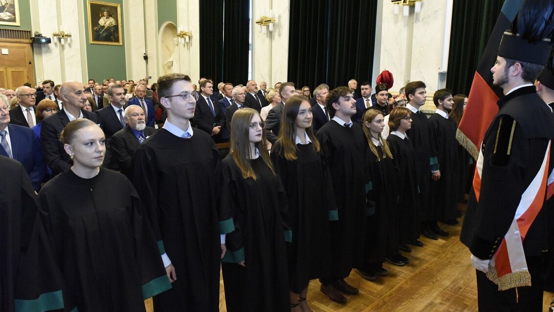 Image of students in an assembly hall during matriculation ceremony